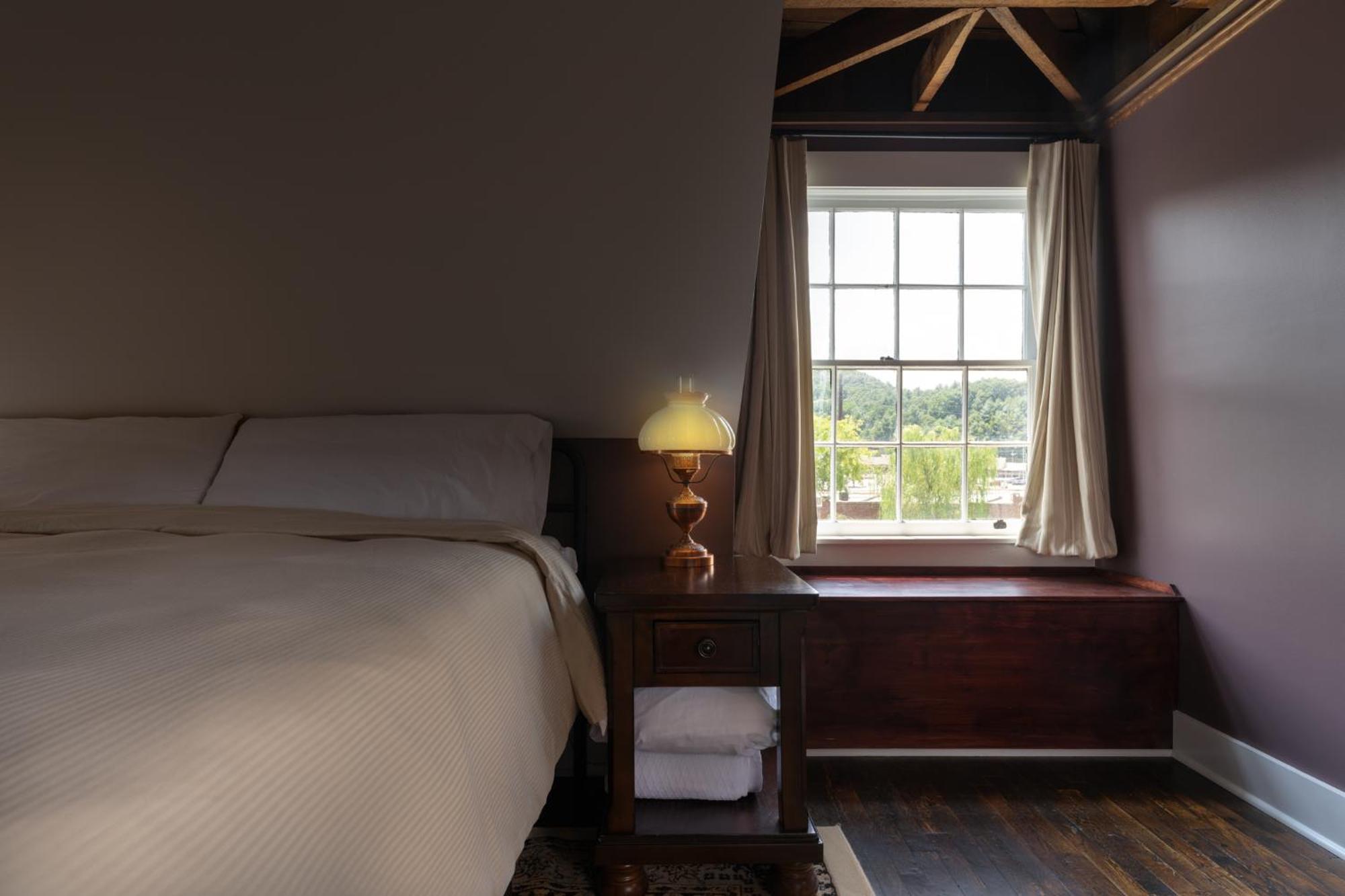 The Nuwray Hotel & Carriage House Burnsville Kültér fotó