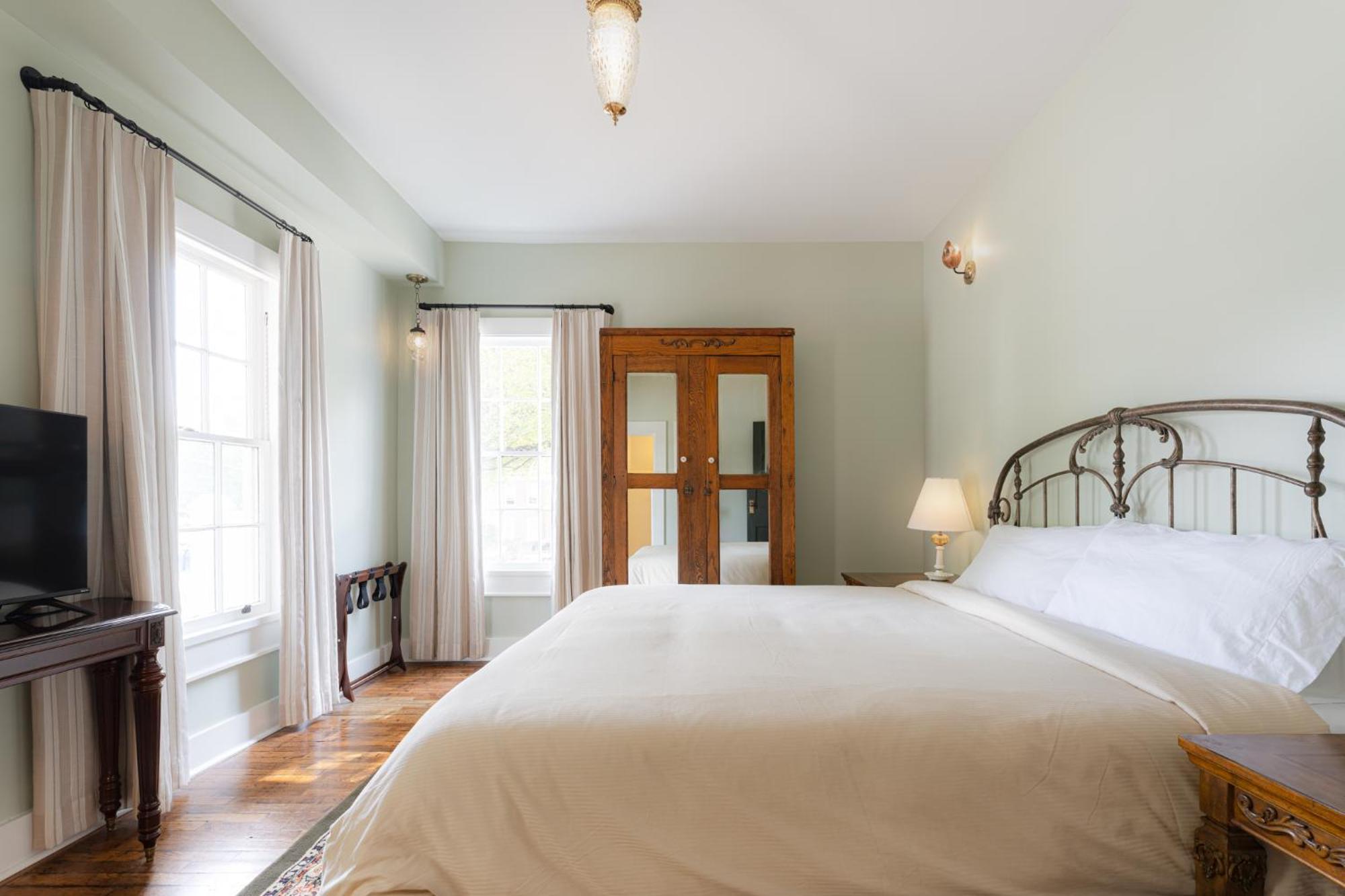 The Nuwray Hotel & Carriage House Burnsville Kültér fotó