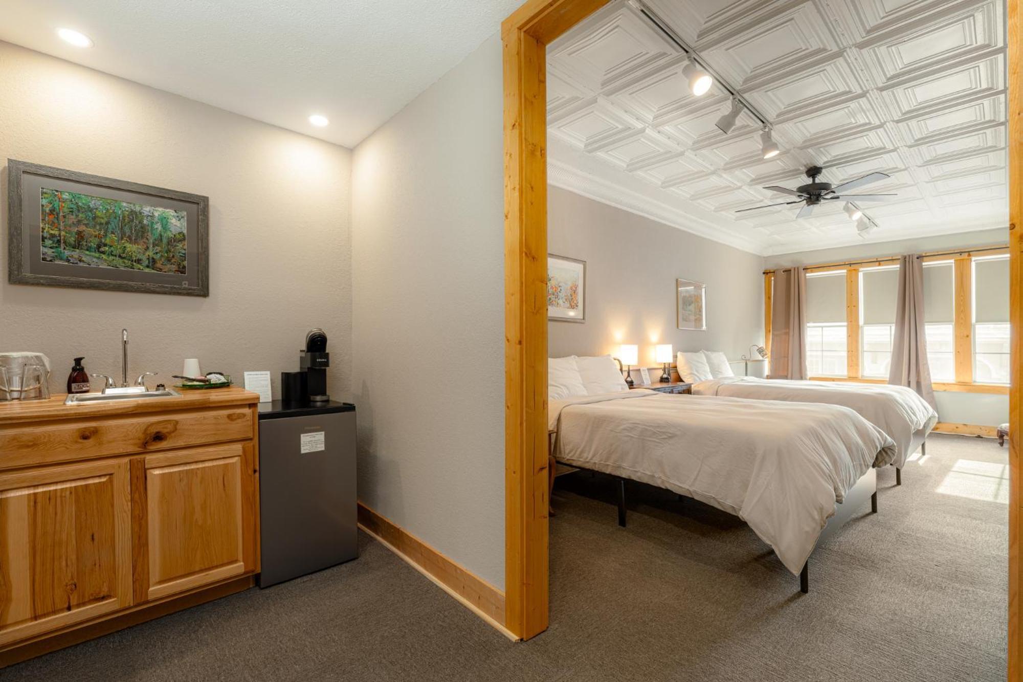 The Nuwray Hotel & Carriage House Burnsville Kültér fotó